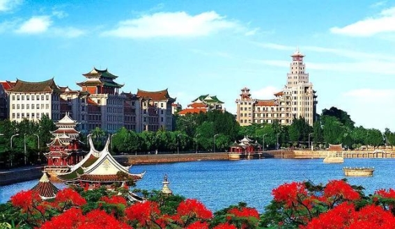 厦门：海岛之城，花海之境