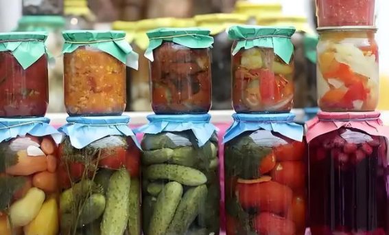 警惕老年痴呆的隐形杀手，这两种食物你家餐桌上常见吗？