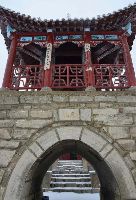 原山探秘：莱芜的天然瑰宝与历史传奇