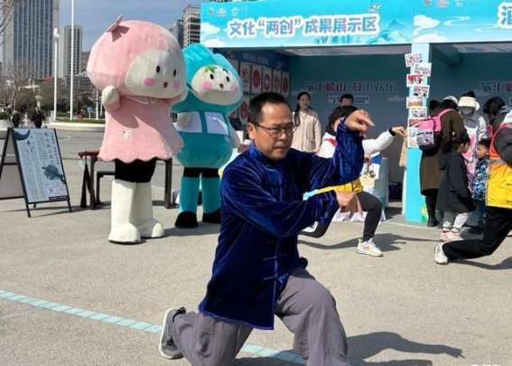 2025青岛石老人沙滩风筝季与春色崂山文旅休闲季盛大启幕