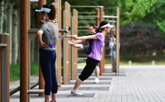 年轻人的身体为何不如老一辈？探讨抗衰老与抗癌的代际差异