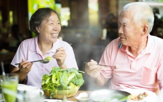 过度清淡饮食的隐患：健康需平衡营养