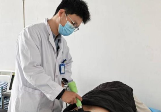 莒县夏庄镇卫生院中医理疗科：体外冲击波治疗——疼痛的终结者
