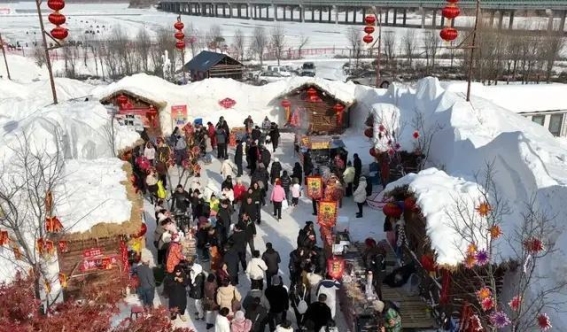 松花江上·雪谷市集：冰雪与欢乐交织的节庆盛宴