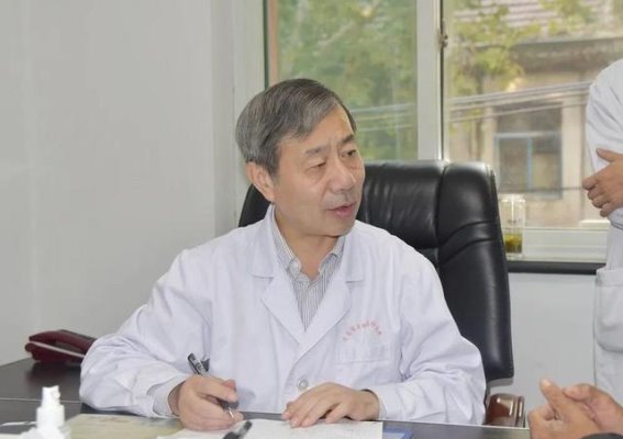 济南皮肤病防治院成功治愈400斤男子疑难皮肤病，专家妙手重燃希望
