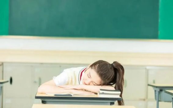 午睡的艺术：掌握“午睡三不要”让你的午休更高效
