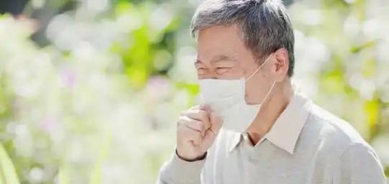 冬季散步，医生提醒：做好这三点，避免健康隐患