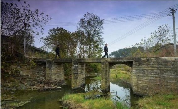 寿山古桥与李白的诗意夜思