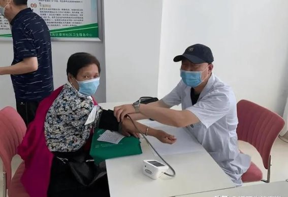 如何通过睡眠发现糖尿病的预警信号？糖尿病患者常见的3种睡眠异常