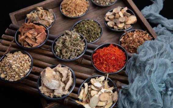 腰突治疗：一个热敷方帮助缓解腰痛