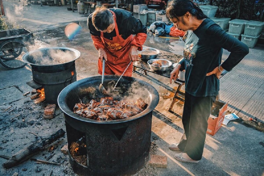 熊导航报道：老辈智慧：'鱼不蒜，牛不韭，肉不姜'——理解并尊重食材的美味之道