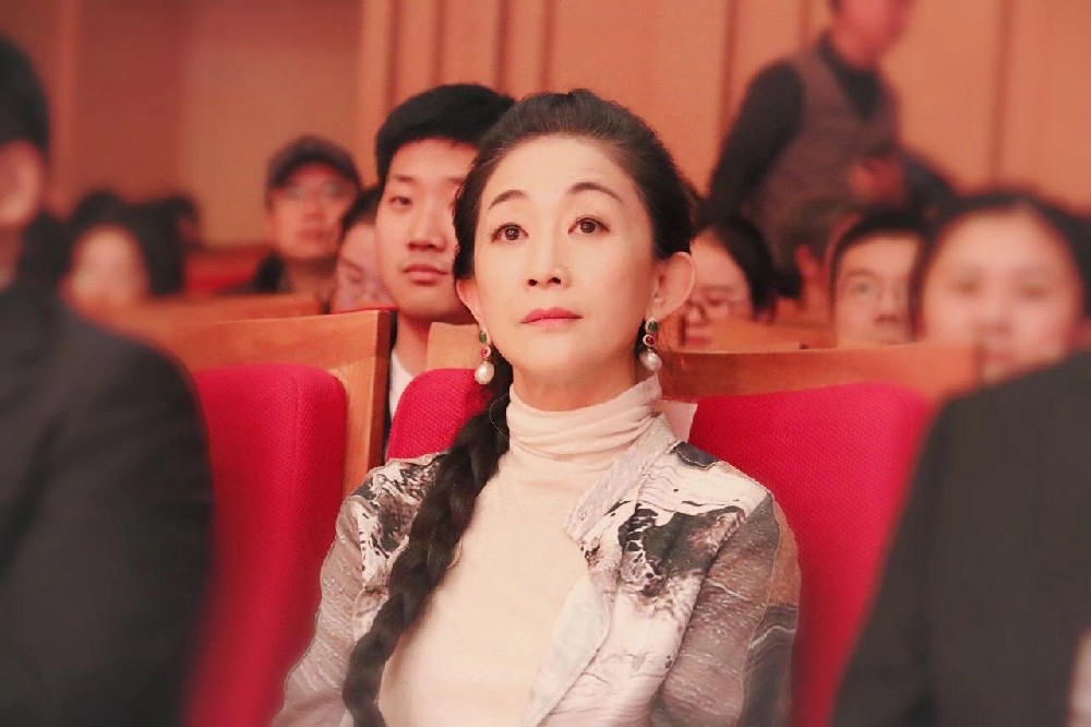 娱乐圈非凡女星：不婚不孕20年，不吃米饭的奇异生活