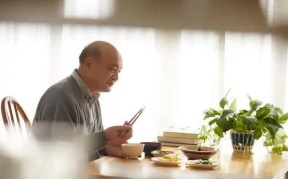 查出息肉后，这4种食物千万别碰，可能加速病情恶化