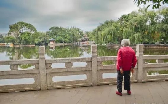 深秋寒冬，湖南旅游的多重魅力等待您探索