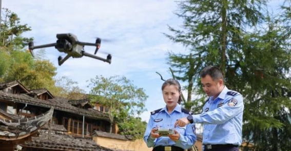 柿香四溢，警务同行——屏南公安守护旅游安全的故事