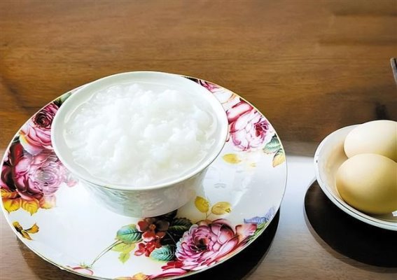 平实中的至味——潮汕白粥