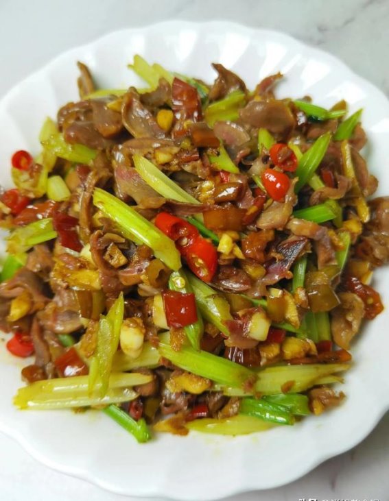 立秋秋老虎”常吃这些菜，秋冬去烦恼”身体嘎嘎好！