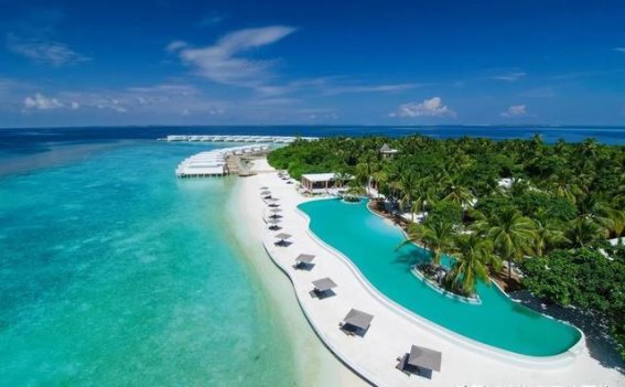 2024年海外旅游新风潮：中国游客热衷打卡的8大绝美景点