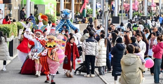 龙湖金融岛2025跨年夜：与你共赴一场跨年盛宴