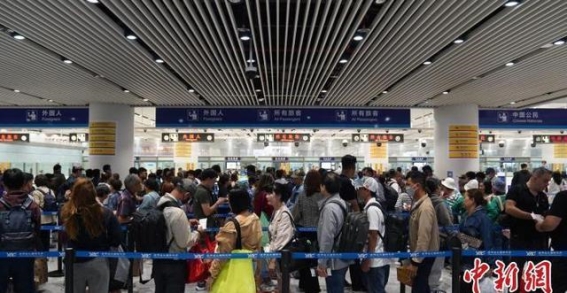 五一假期昆明机场跨境旅游升温 口岸客流大幅增长