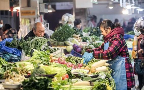 警惕胰腺癌：这三种食物尽量避免，关爱生命从饮食开始