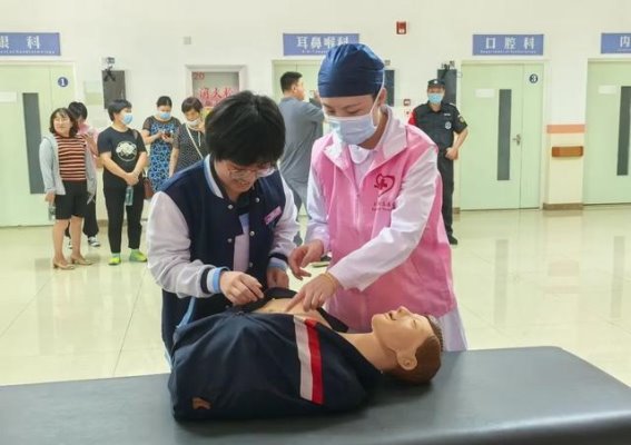 医学探索的启示：金山中学学生的医院之行