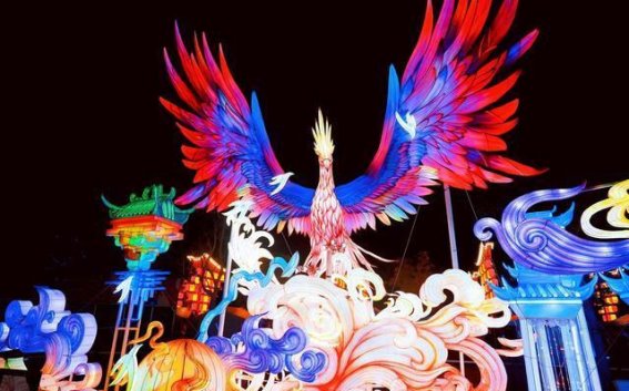 文明旅游助力武汉春节，游客共享欢乐时光