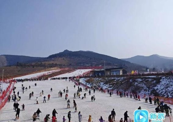 春节期间潍坊滑雪场迎来热潮