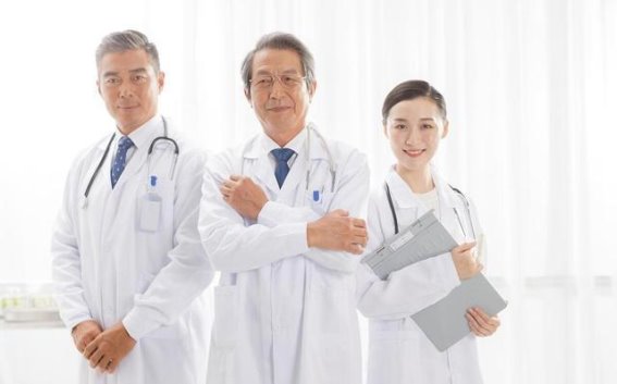 66岁老人睡前深呼吸半年，体检结果惊人好转