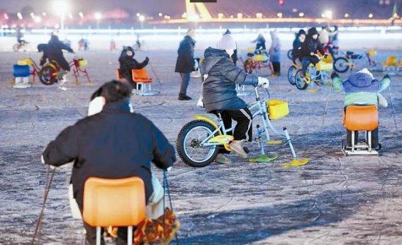 冰雪狂欢之夜：哈尔滨跨年夜的热情与浪漫