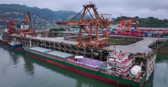 长江上游首条“江海直达”航线常态化开行 推动区域经济一体化