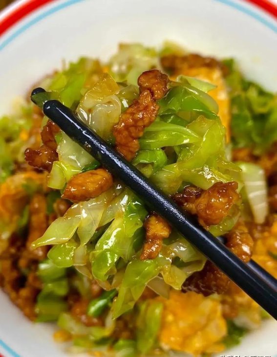 夏季烦躁易失眠，常吃5种清火菜”，除烦躁安心神，助睡眠