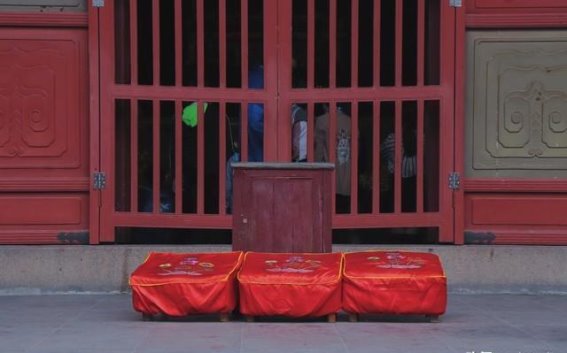 寺庙不应成为道德绑架的工具