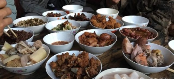 8个太残忍也太馋人的云南”乡愁，云南人直呼别说了，太想家