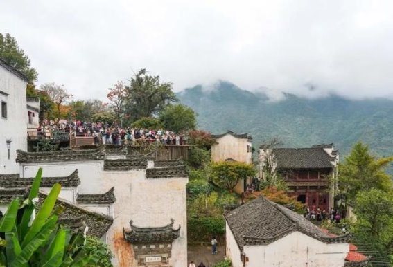 县域旅游的崛起与挑战：如何在细节中留住游客