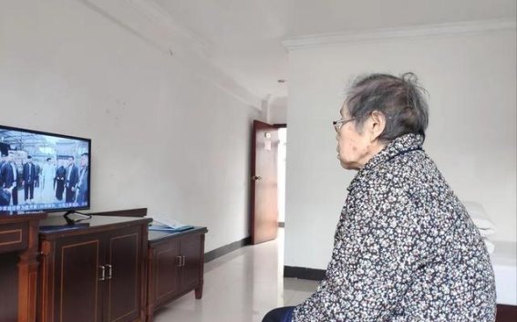 老年人爱睡觉，究竟说明了什么？听听医生怎么说