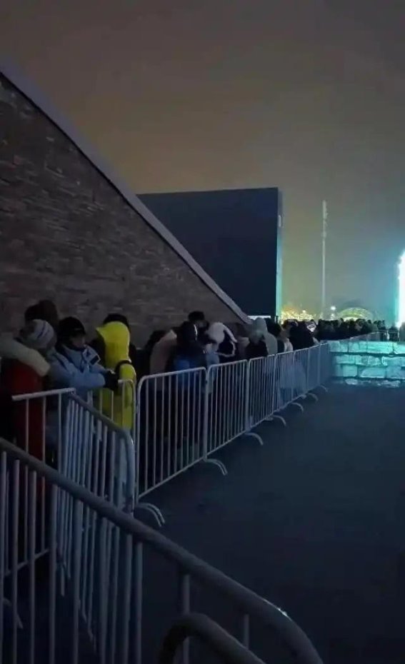 如何在旅游热潮中稳住“顶流”城市的脚步