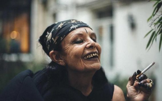 穿着个性装束参观故宫被拒：文化冲突还是礼节欠缺？