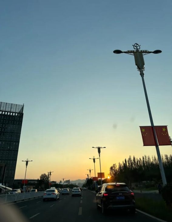 呼和浩特的红色记忆，节日的光辉印记