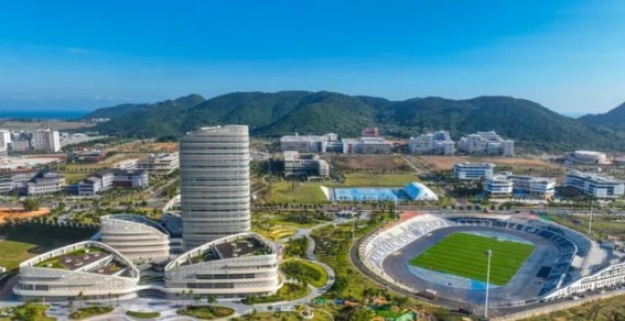海南自贸港建设成果显著 免税购物、医疗特区与教育创新成果可圈可点