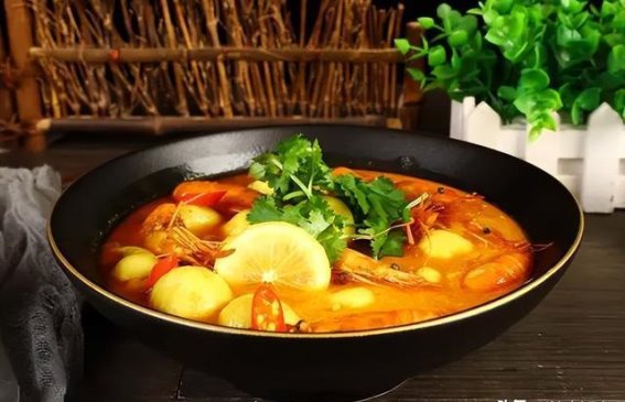 美食推荐：脆皮亚麻籽烤鸡、咖喱海鲜鱼丸、香煎一面黄制作方法