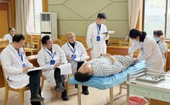 六合区人民医院举办迎新春临床医师技能竞赛