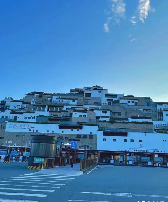 普陀山的心灵之旅：在宁静中寻求希望