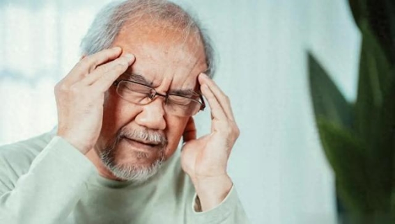老年人如何有效预防脑溢血？医生强调的四大关键点