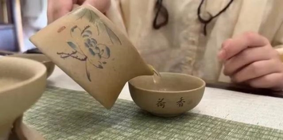 白玉玲珑茶：在花香中品味生活的优雅