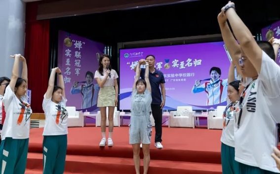 全红婵的伤痛与荣耀：背后的无声付出