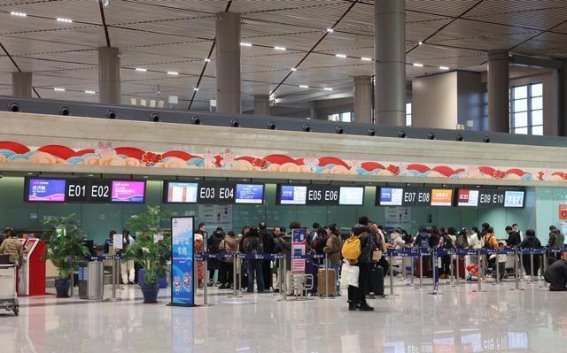 哈尔滨机场迎接冰雪旅游潮 客流增长13.9%