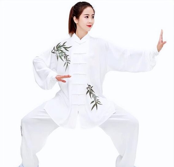八段锦：传统健身操的八大动作与健康益处解析