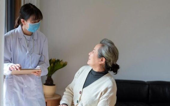 健康照护师：慢性病患者的坚实后盾与康复引导者