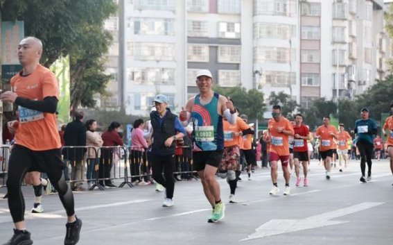 跑完一场马，爱上一座城